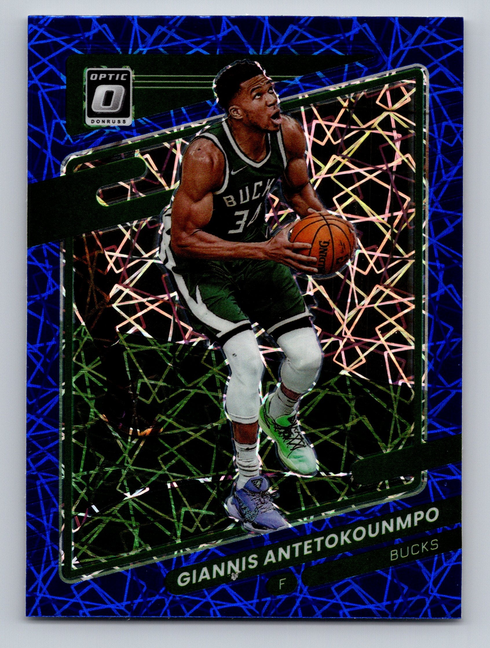 2021-22 Donruss Optic #31 Giannis Antetokounmpo Blue Velocity