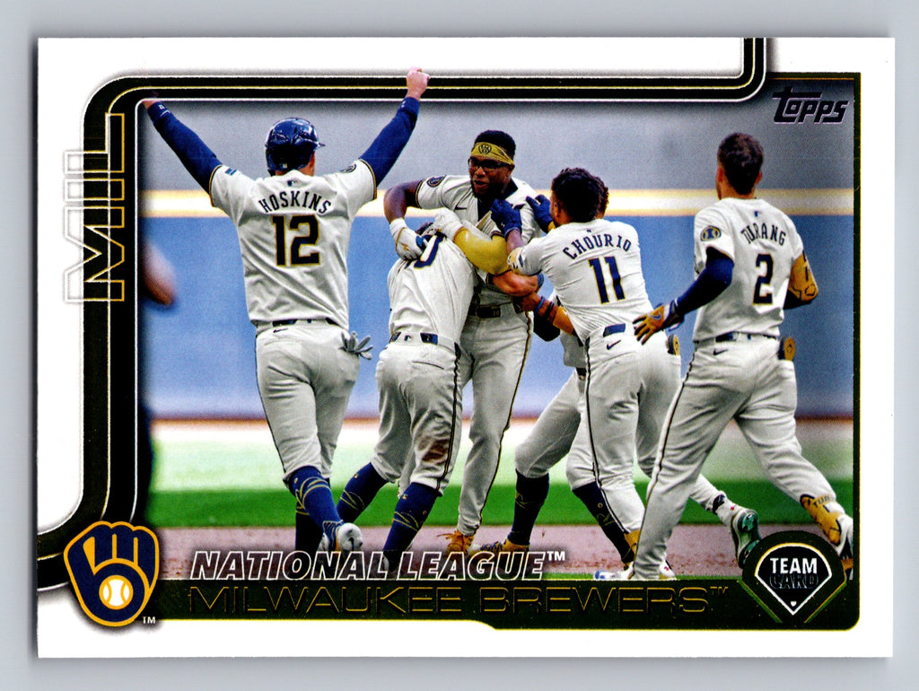 2025 Topps #396 Milwaukee Brewers